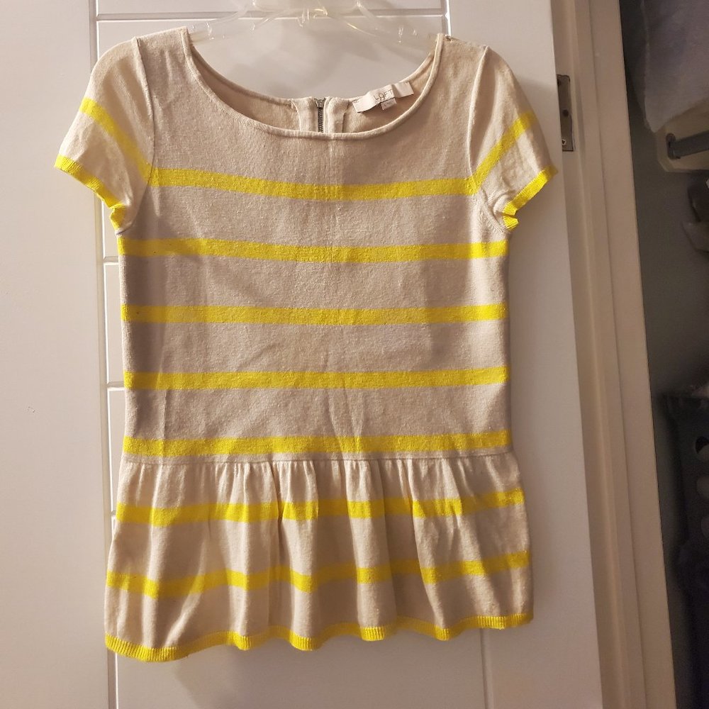 Ann Taylor LOFT Women's SM Yellow w/Tan Short Sleeved Sweater w/ Ruffled Bottom
